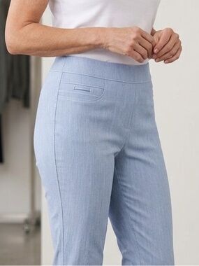 Claire France Pull On Copped Pants